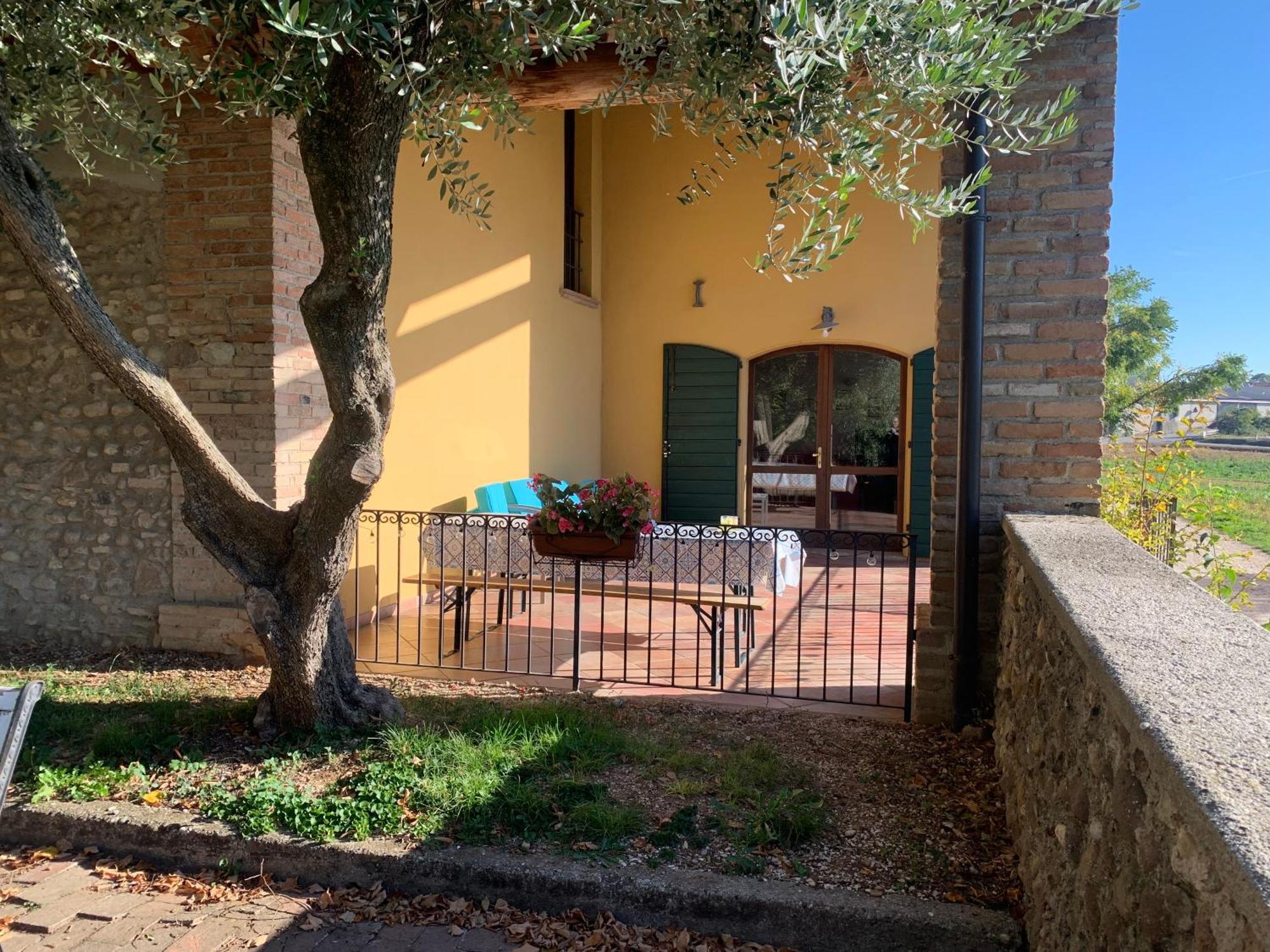 Agriturismo Case In Collina Volta Mantovana Exterior foto